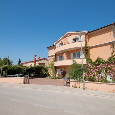 Apartments Miriam Premantura Εξωτερικό φωτογραφία