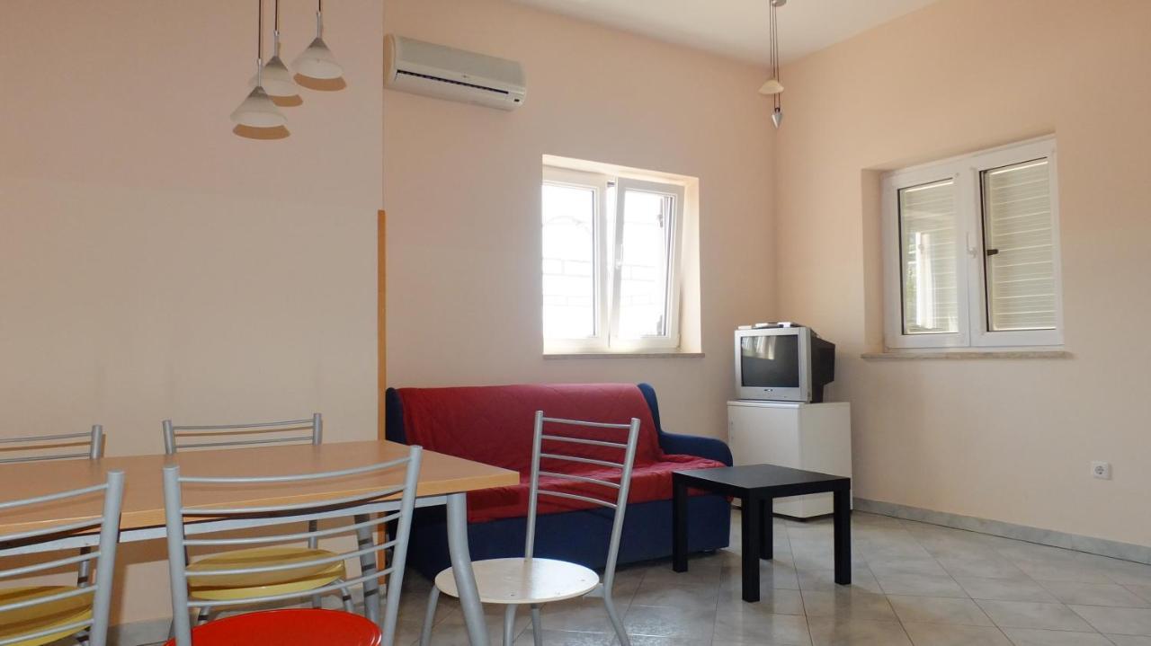 Apartments Miriam Premantura Εξωτερικό φωτογραφία