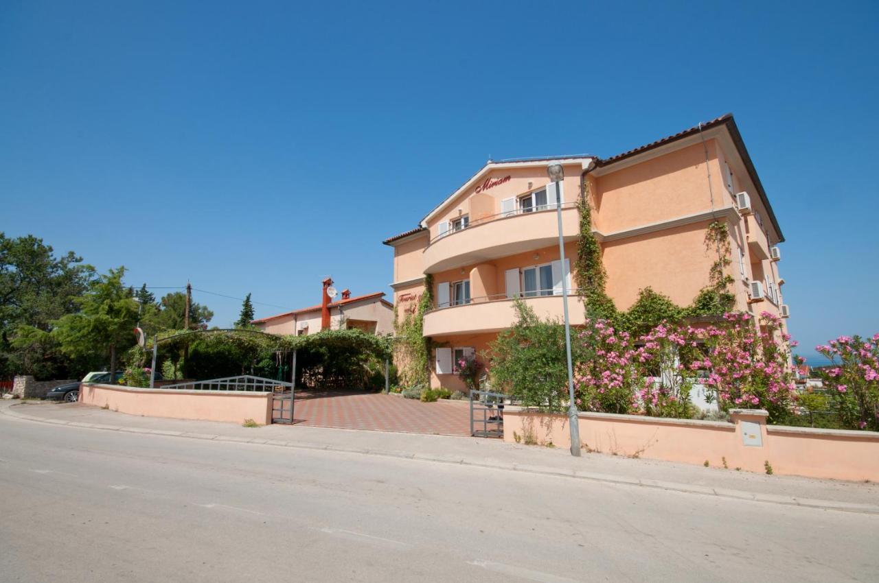 Apartments Miriam Premantura Εξωτερικό φωτογραφία