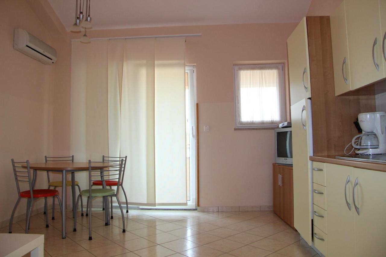 Apartments Miriam Premantura Εξωτερικό φωτογραφία